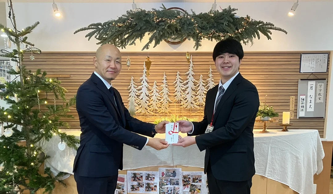 贈り物交換の様子