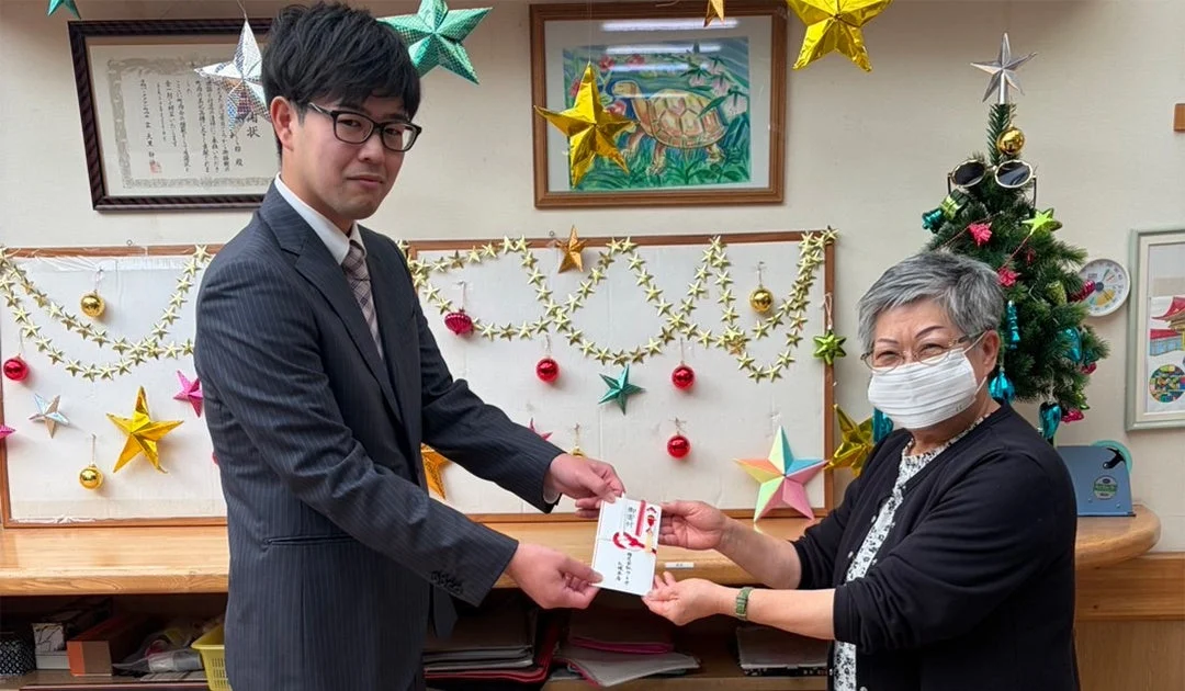 寄付贈呈の様子