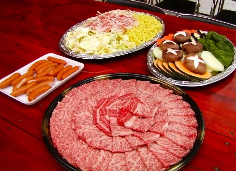 BBQ用の肉や野菜などの食材