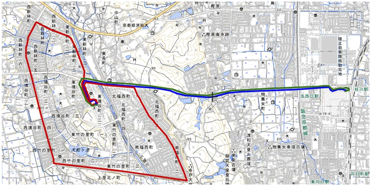 京都府の地図で、洛西口駅や桂川駅周辺の地域が示されています。阪急京都線や陸上自衛隊桂駐屯地、京都経済短期大学などの主要な施設や地名が確認でき、赤、青、緑の線で特定の経路やエリアが強調されています。