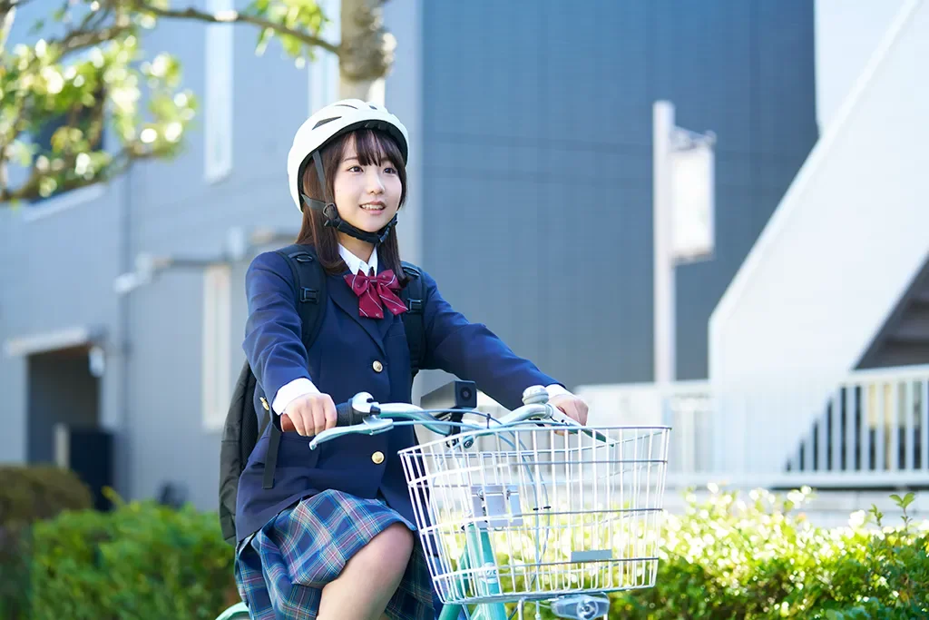 女子高生と自転車