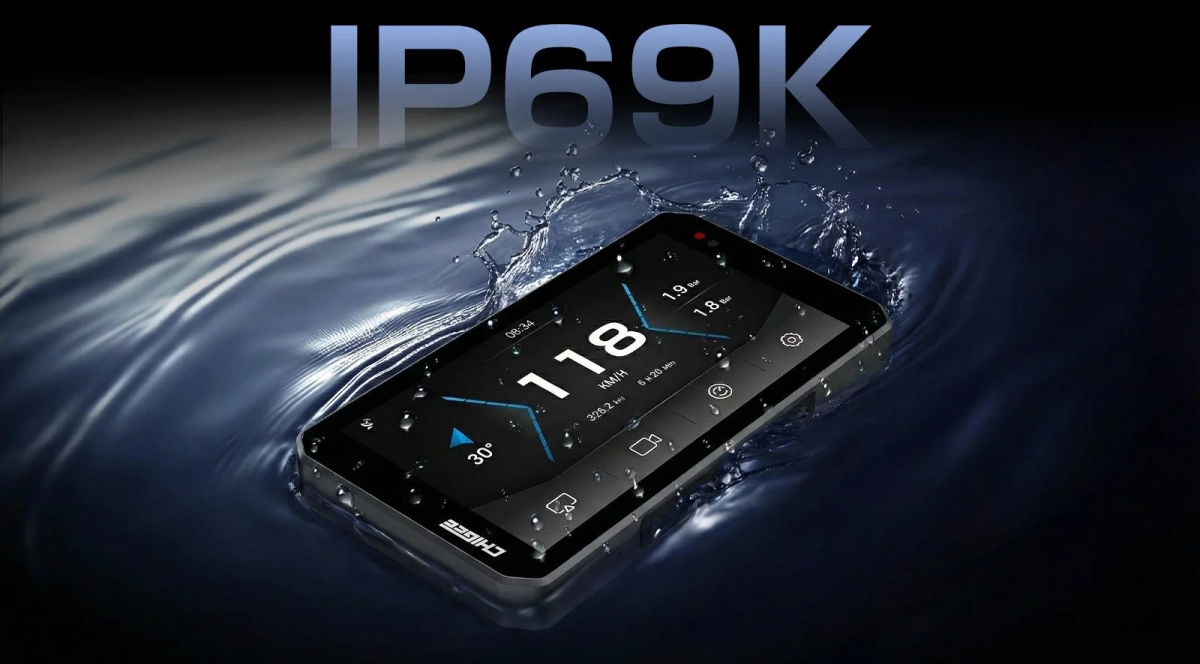 水しぶきを浴びるデバイス