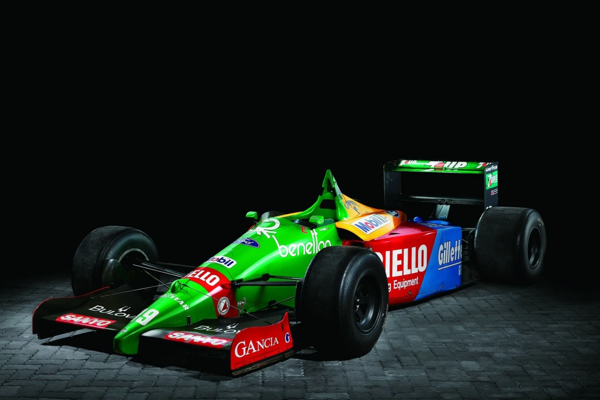 ベネトンF1レーシングカー