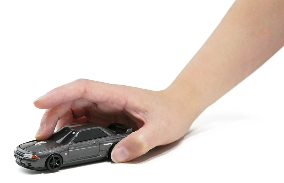 GT-R型マウスの側面