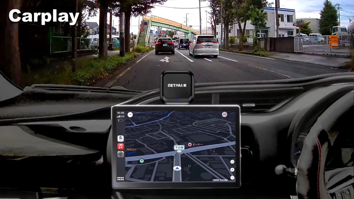 CarPlay画面とGETPA!Rデバイス、街並み