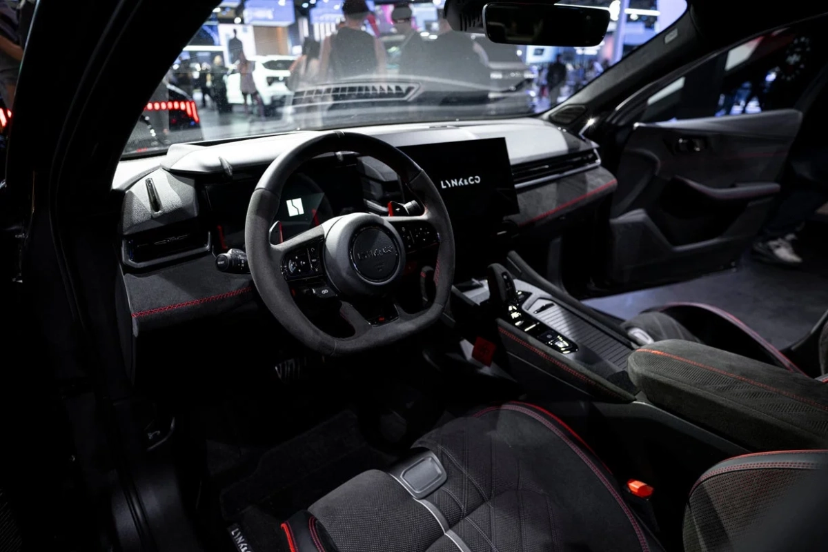 Lynk＆Co「03+」