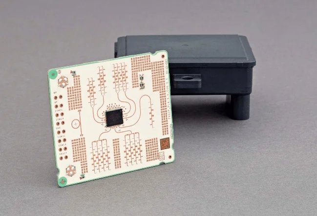 自動車レーダー用高周波PCBの製品画像