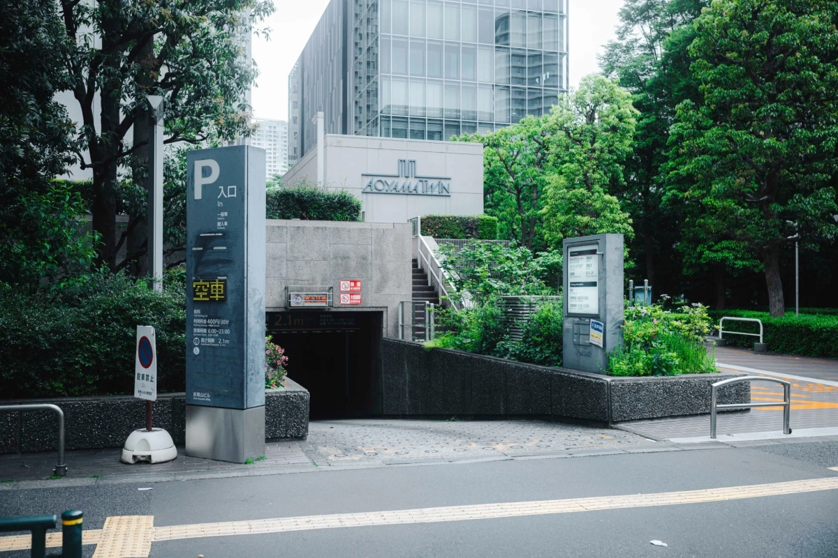 駐車場入口