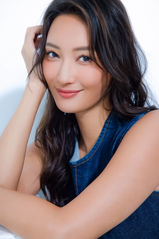 菜々緒さんのポートレート