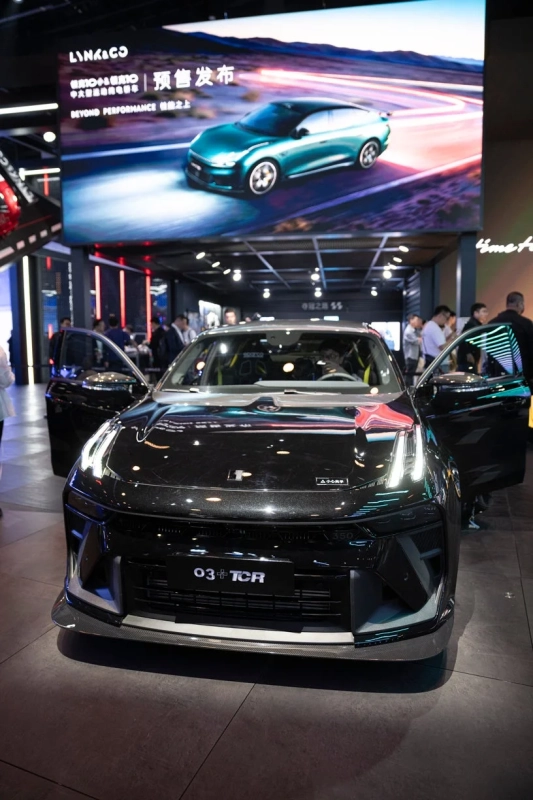 Lynk＆Co「03+ TCR」