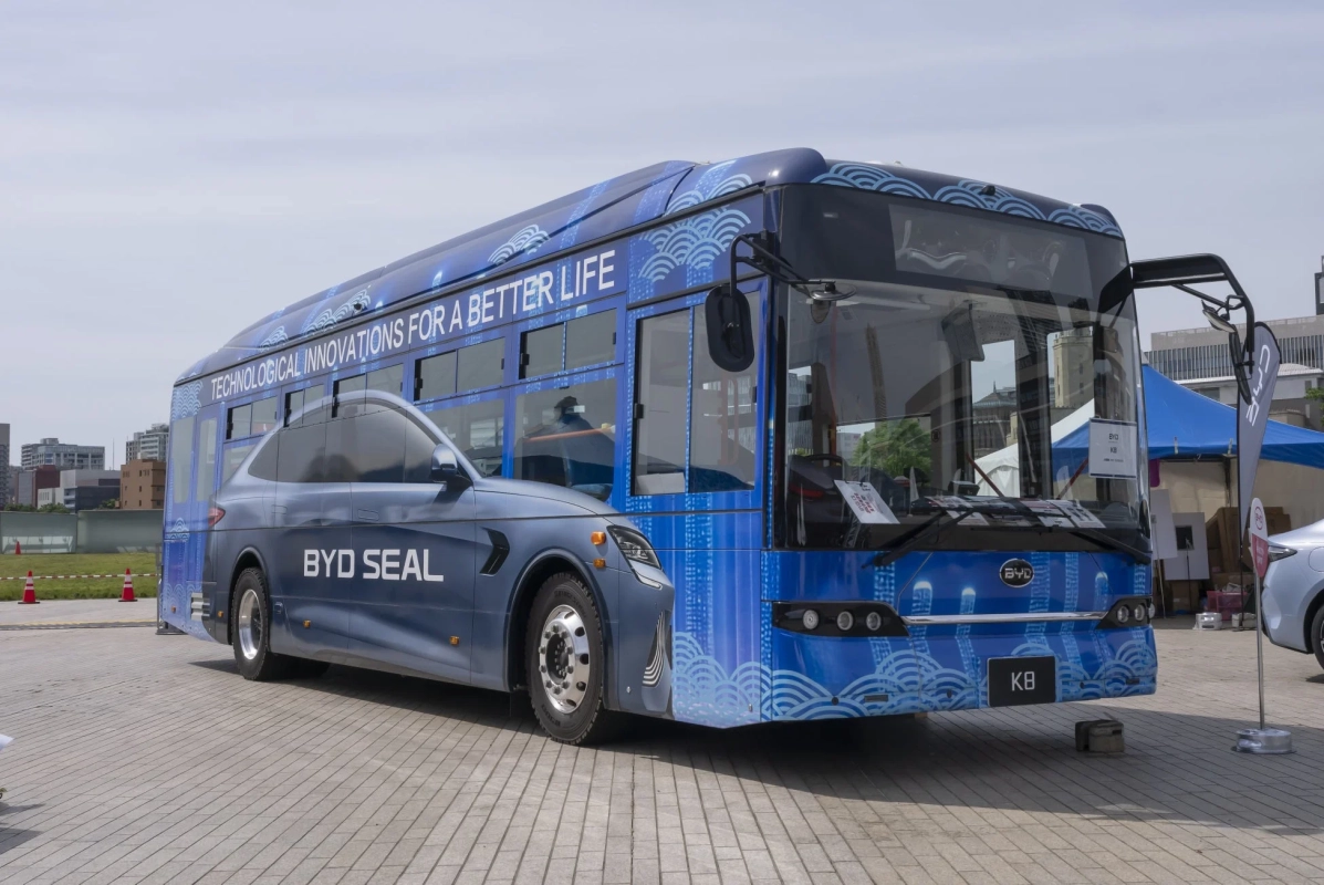 BYD K8電気バス