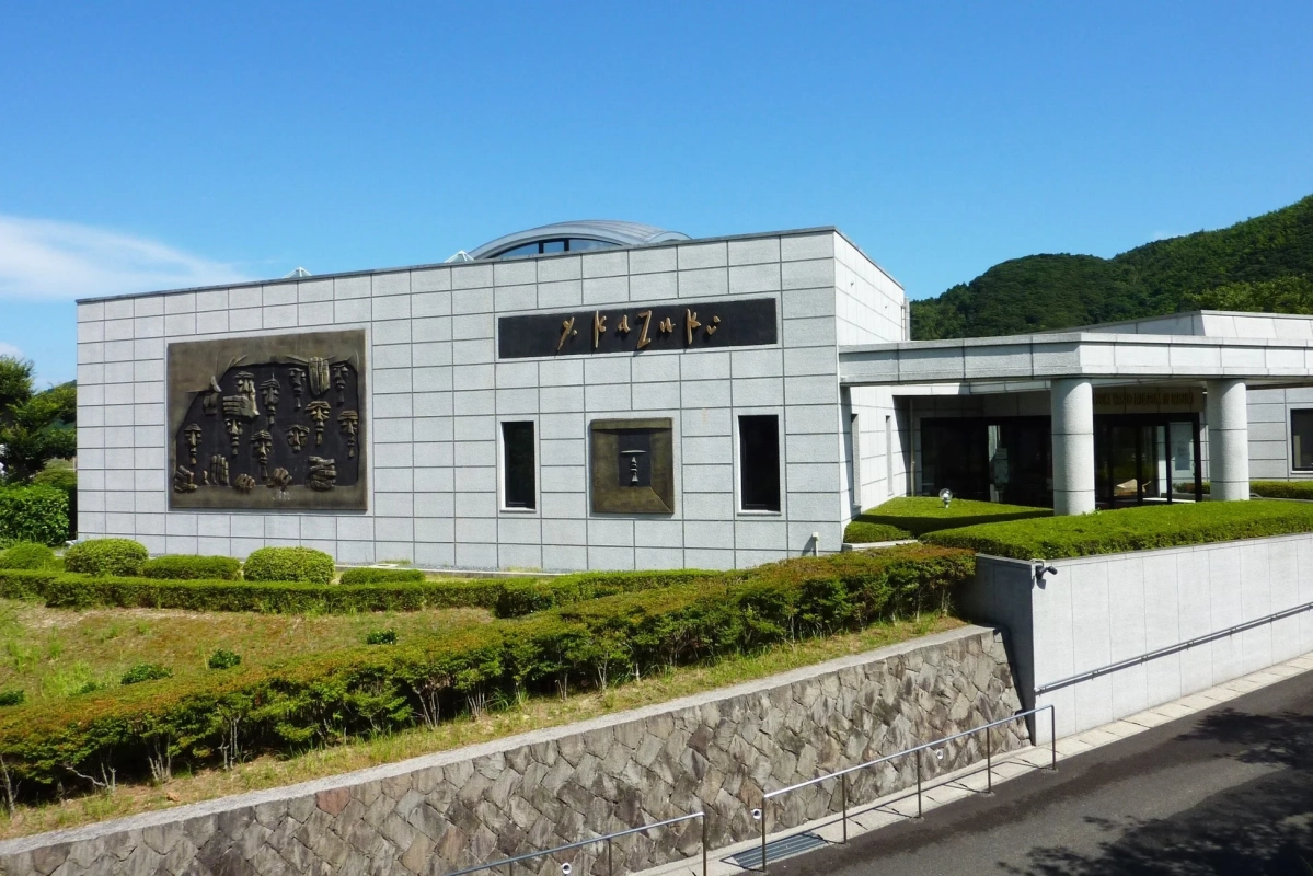 香月泰男美術館画像