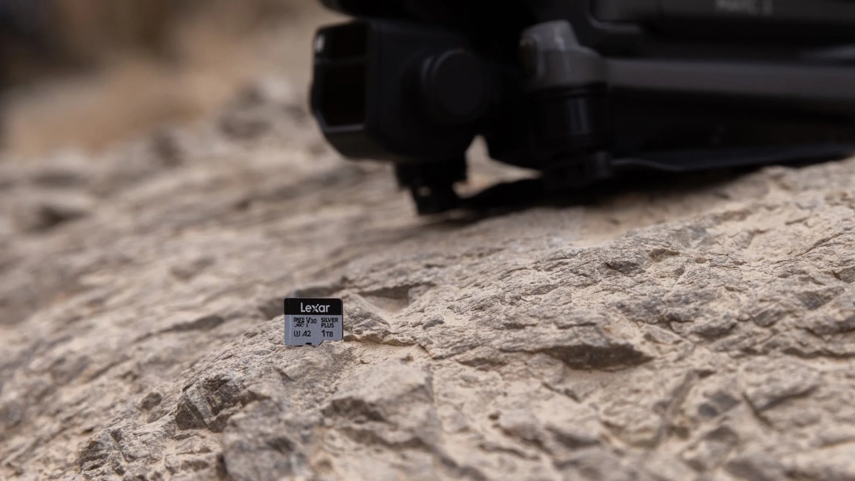 Lexar Professional SILVER PLUS microSDXC UHS-Iカード