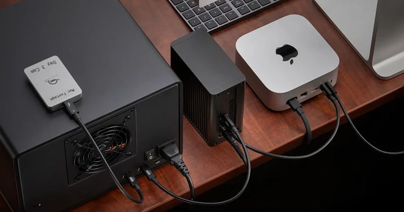 Mac Miniと外部ストレージのデイジーチェーン接続