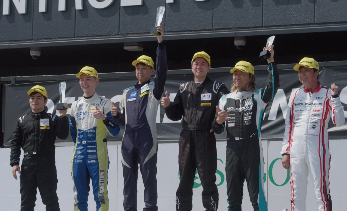 Race8 MINI CPSクラス優勝者表彰