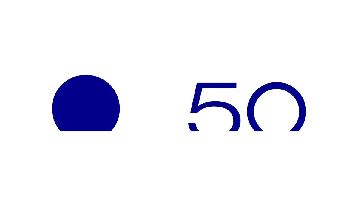 原宿サン・アドの50周年を示すロゴ