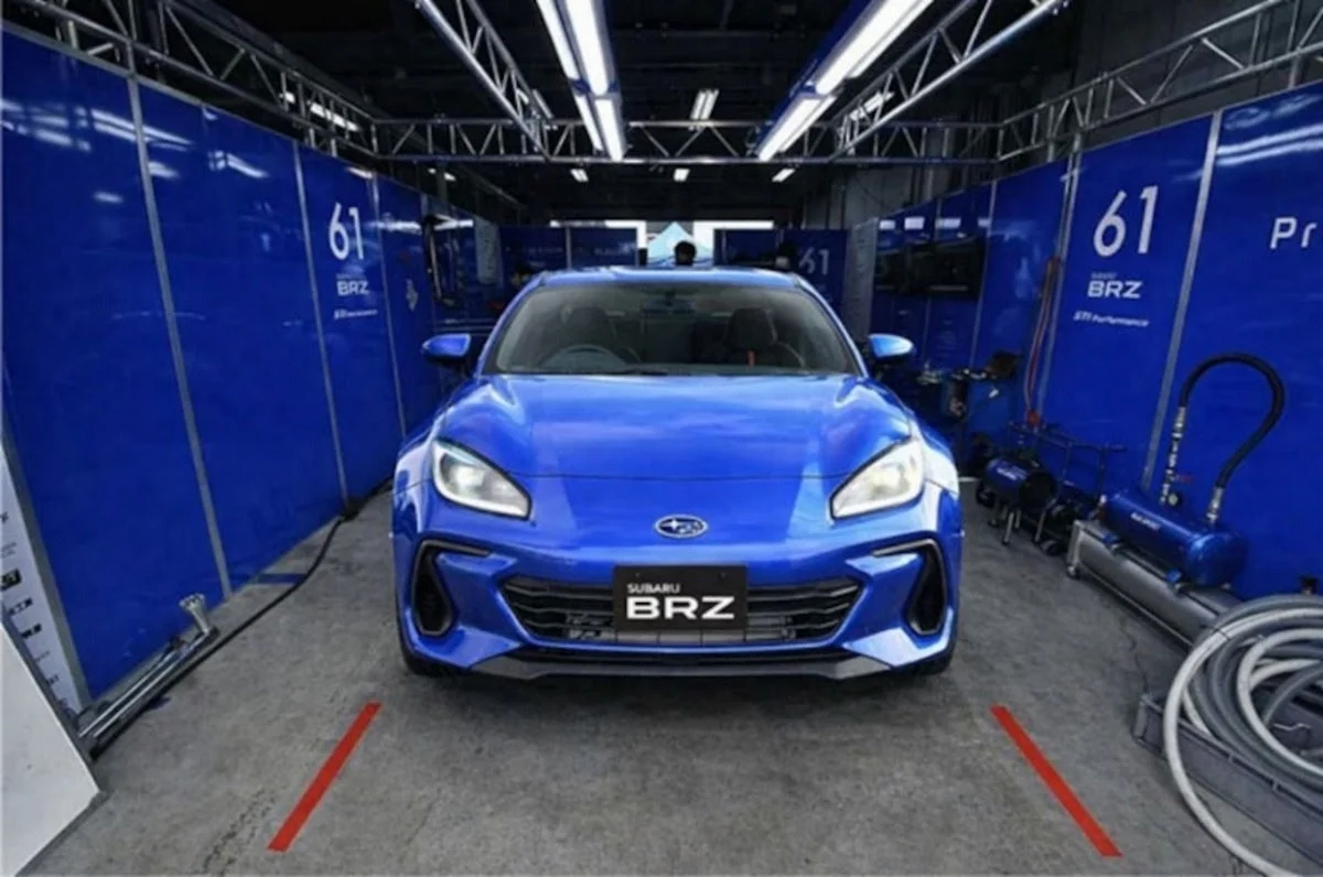 SUBARU GT300 PIT フォトセッション