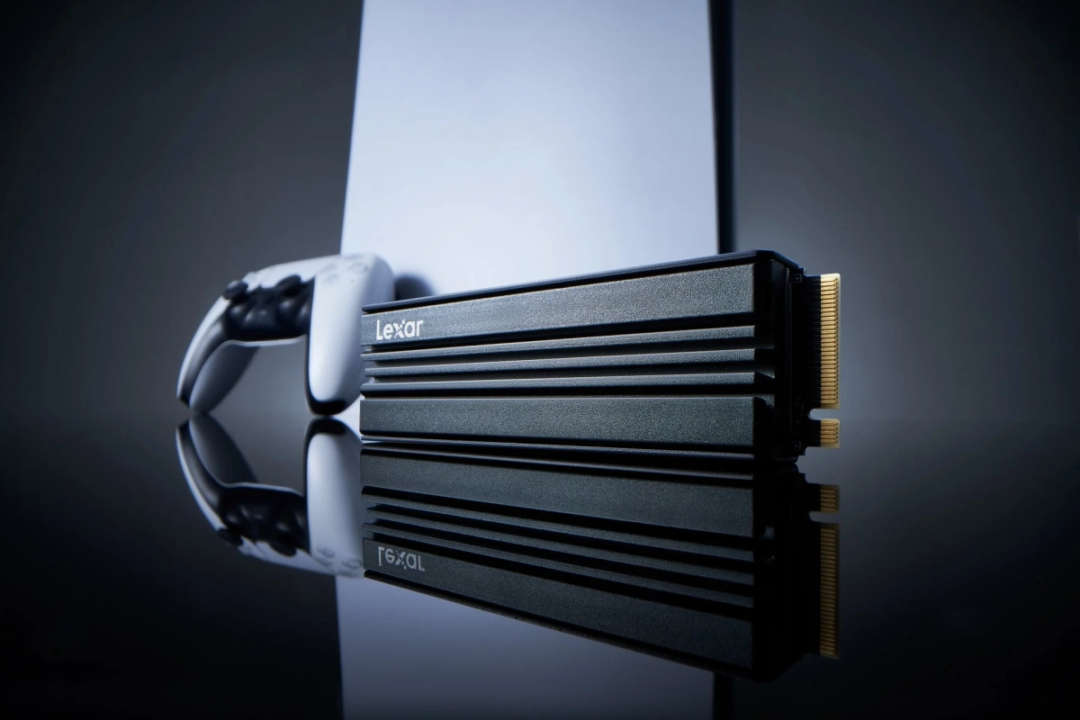 PlayStation 5とLexar NM790 with Heatsink
